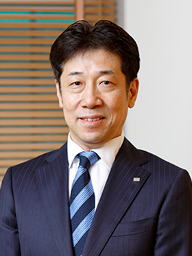 鉢嶺 登 氏